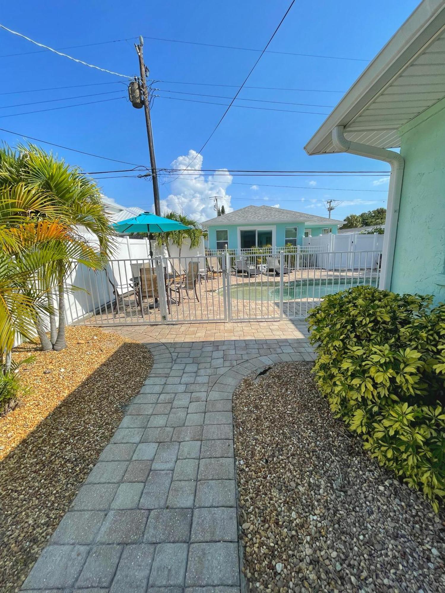 Cozy Canaveral Cottages Cape Canaveral Exterior foto